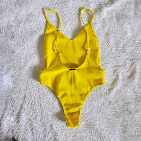 NWT Kendall & Kylie | One Piece Size XS - Picture 2 of 4